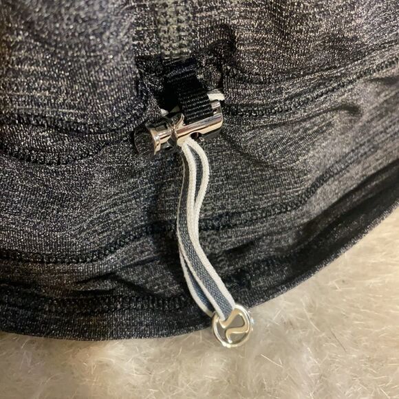 Lululemon tank top 4 (5001) - Picture 8 of 9